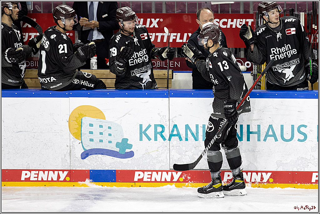 PENNY DEL;  Koelner Haie - Adler Mannheim; Koeln, 08.04.2021